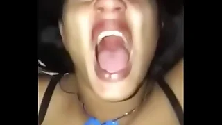 Dominicana me pide que le parta el culo